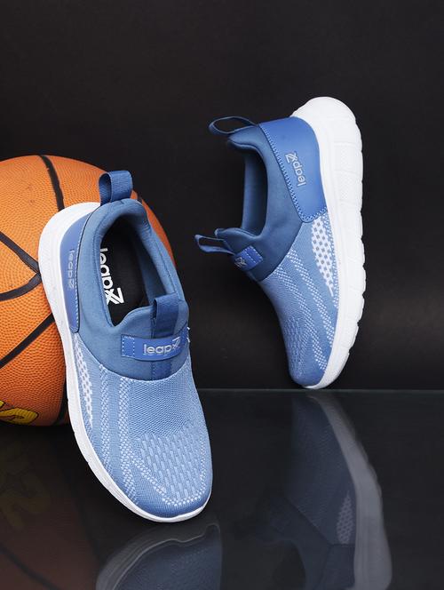 women solid slip on sports shoe - 22030212 - Standard Image - 0