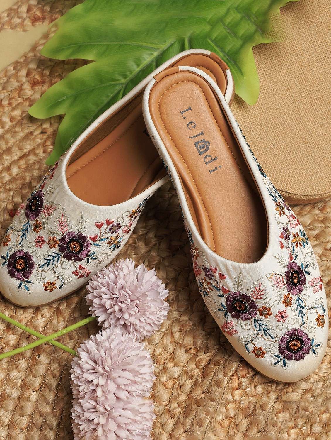 women embellished slip on mojari - 22030786 - Zoom Image - 0
