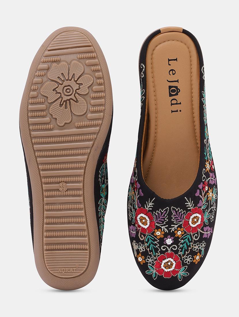 women embroidered slip on mojari - 22030787 - Standard Image - 4