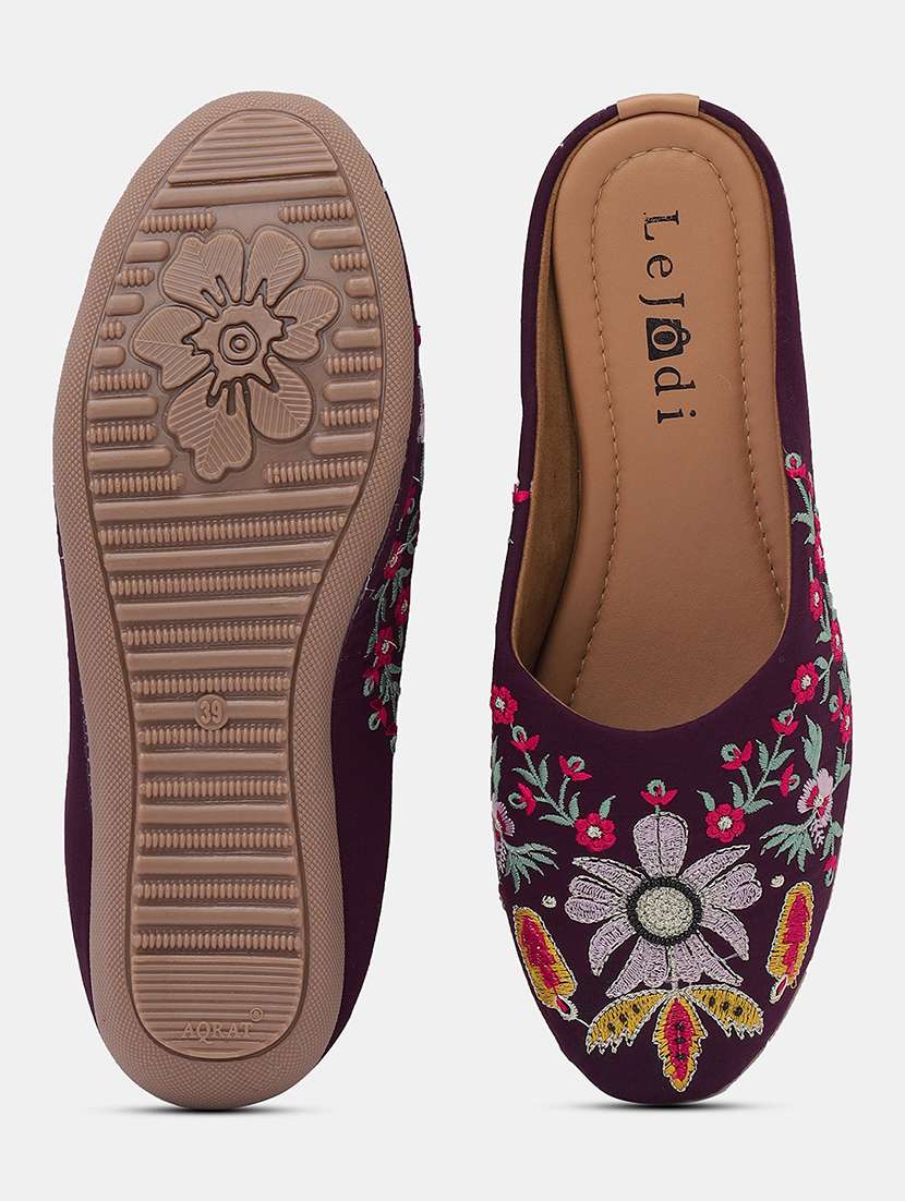 women embroidered slip on mojari - 22030797 - Standard Image - 4