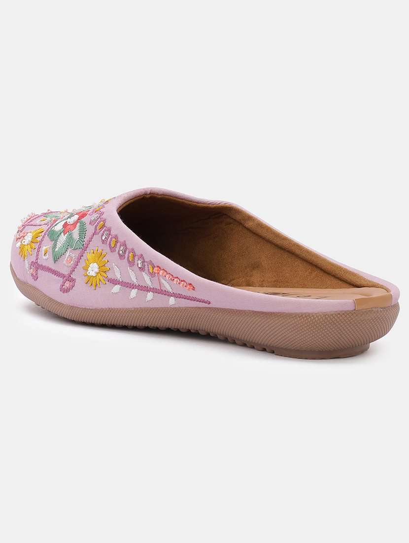 women embroidered slip on mojari - 22030800 - Standard Image - 4