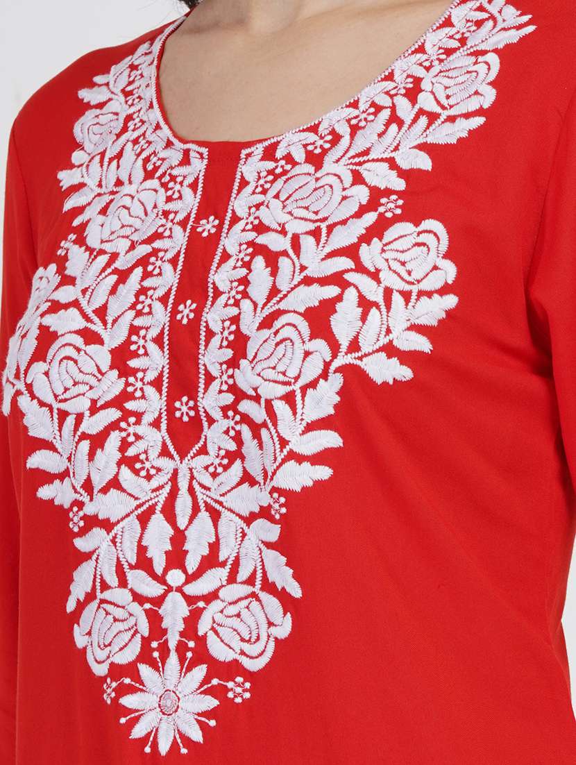 women chikankari three quarter sleeve straight kurti - 22030976 -  Standard Image - 4
