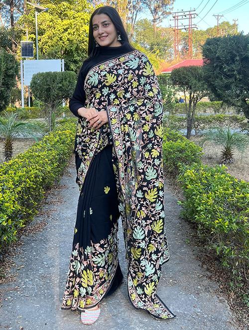 women solid with work embroidered saree with blouse - 22031006 - Standard Image - 0