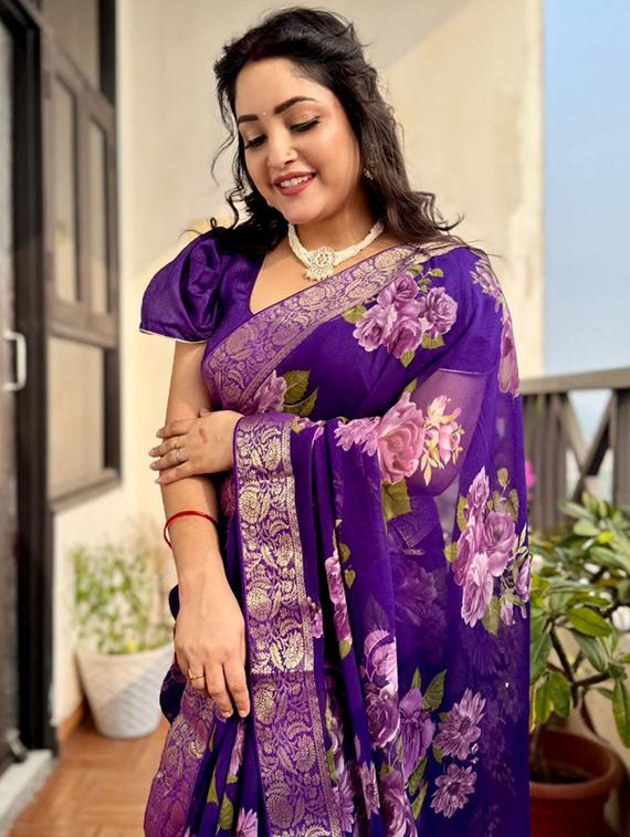 women floral printed bordered saree with blouse - 22031008 - Standard Image - 4