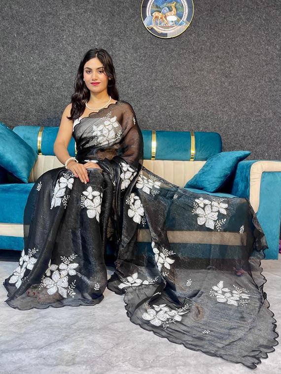women solid with work embellished saree with blouse - 22031026 - Standard Image - 1