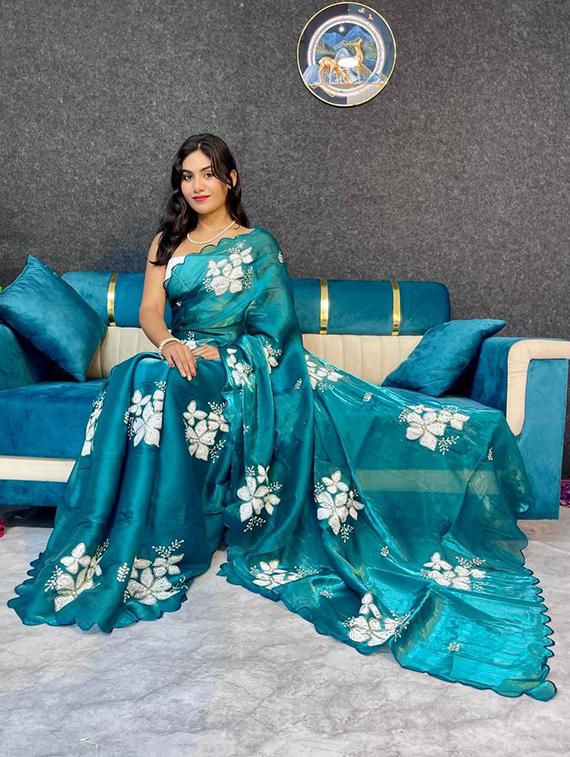 women solid with work embellished saree with blouse - 22031027 -  Standard Image - 1