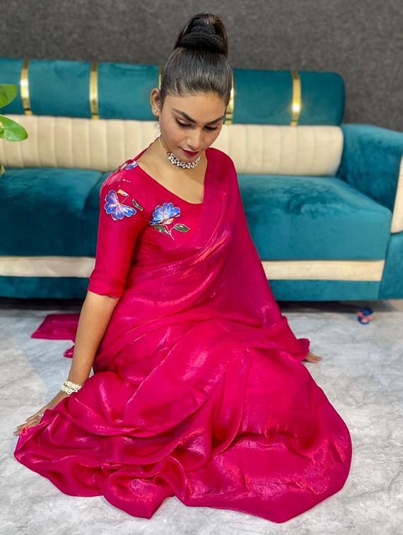 women solid plain saree with blouse - 22031052 - Standard Image - 1