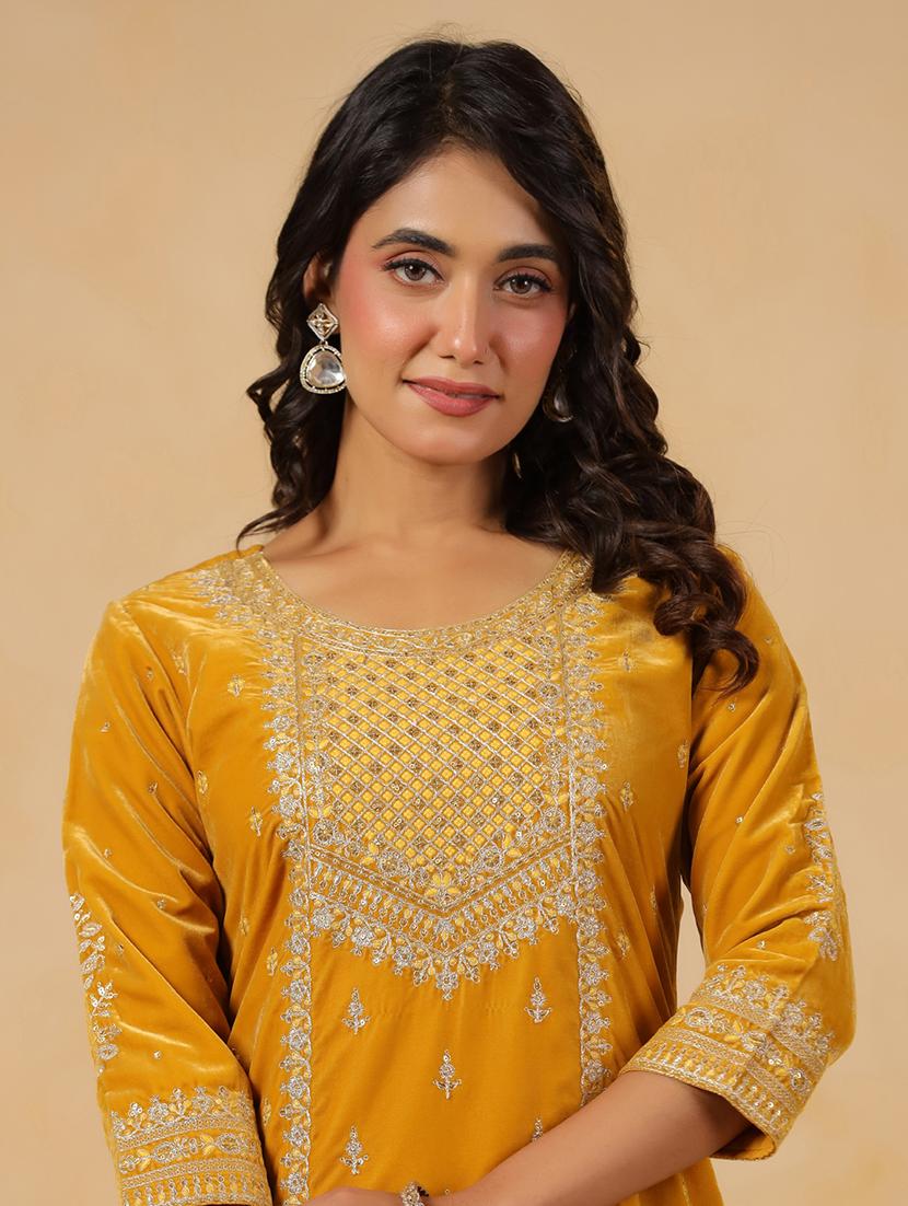 women embroidered round neck kurta and pant set - 22031058 - Standard Image - 4