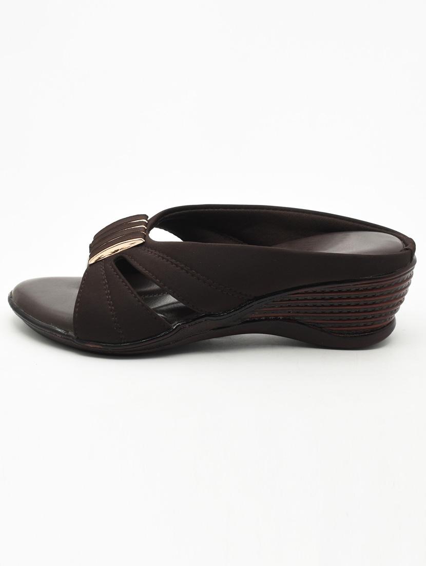 women solid  slip on wedge - 22031063 -  Standard Image - 1
