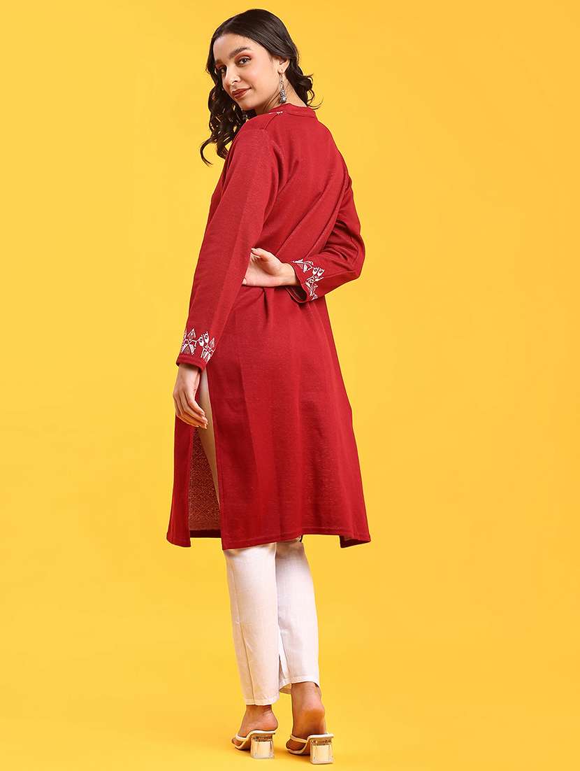 women self design long sleeve straight woolen kurta - 22031885 -  Standard Image - 4
