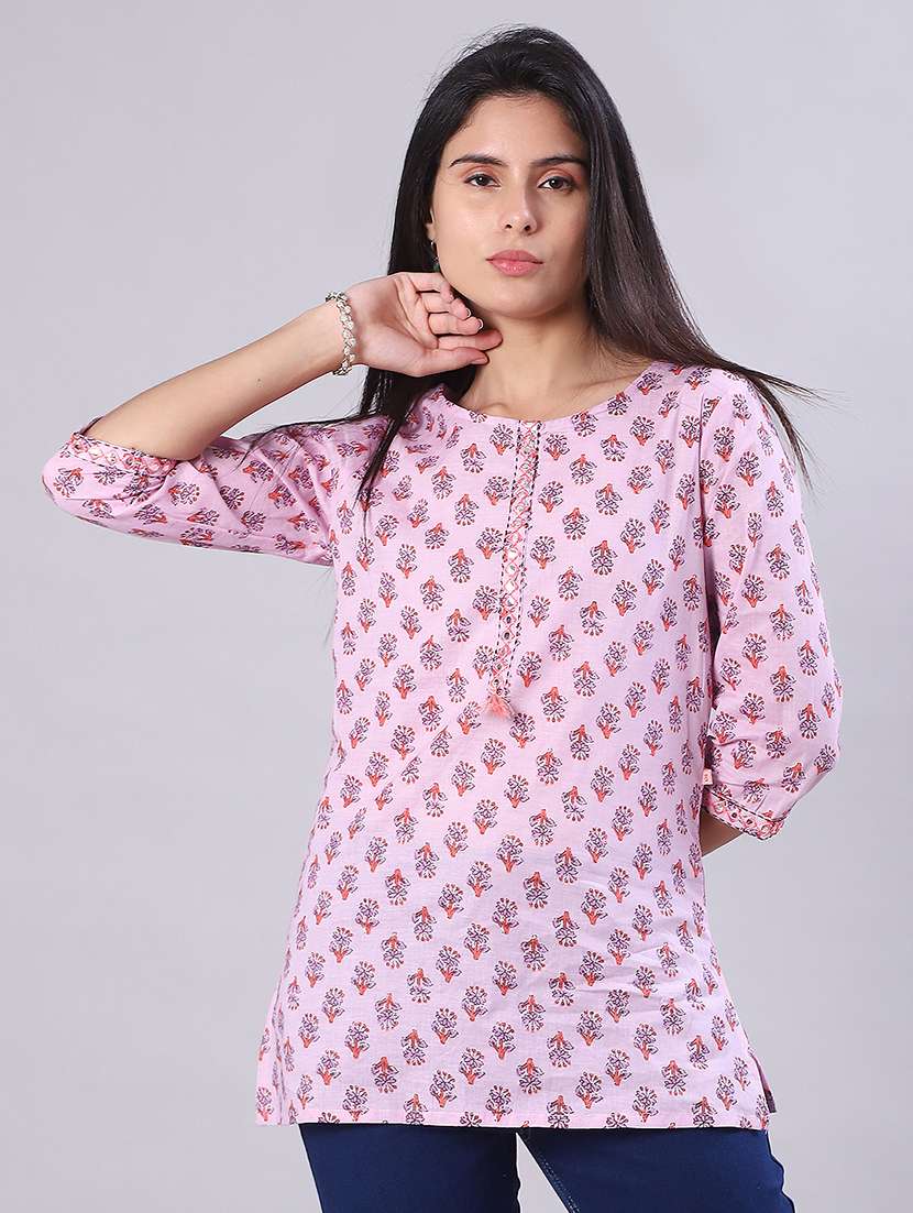 women floral printed three quarter sleeve straight kurti