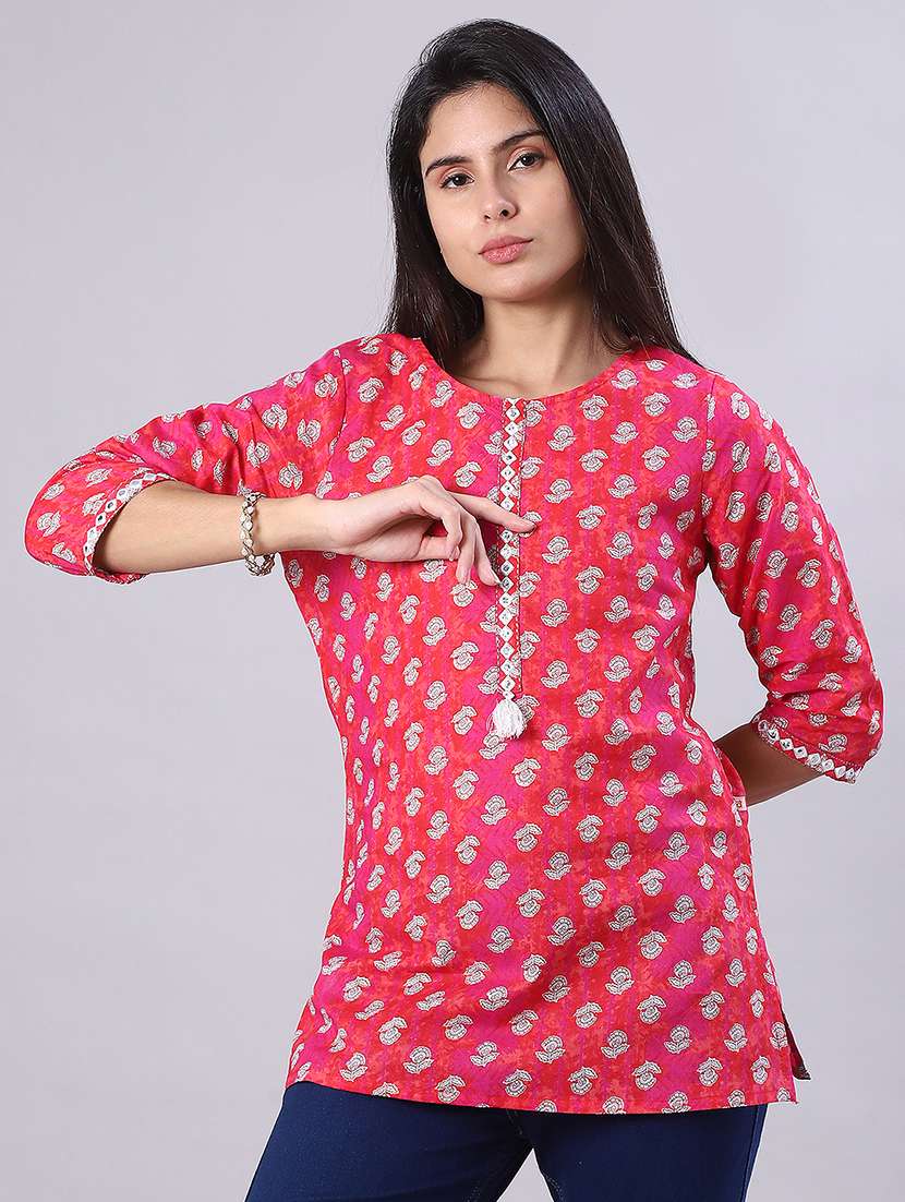 women floral printed three quarter sleeve straight kurti