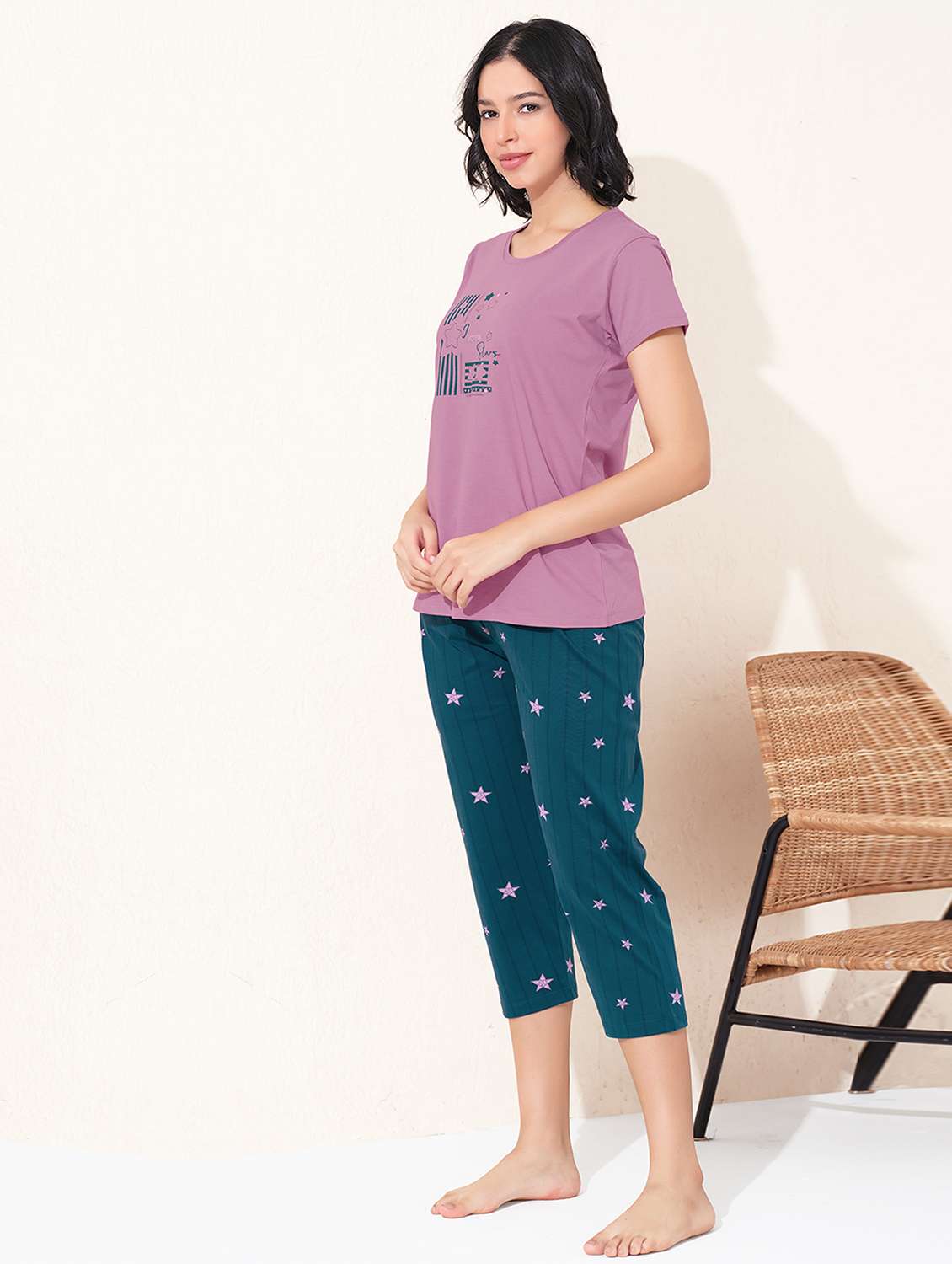 women printed nightwear capri set - 22032220 -  Standard Image - 1