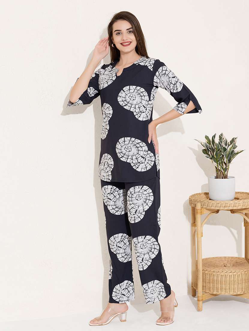 black viscose top women printed top and trouser co-ord set printed top and trouser co-ord set trouser set co-ord - 22033405 -  Standard Image - 1