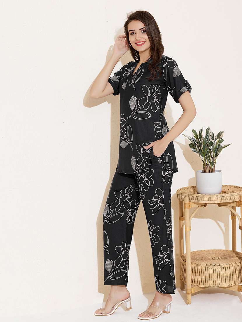 women printed top and trouser co-ord set - 22033408 -  Standard Image - 1