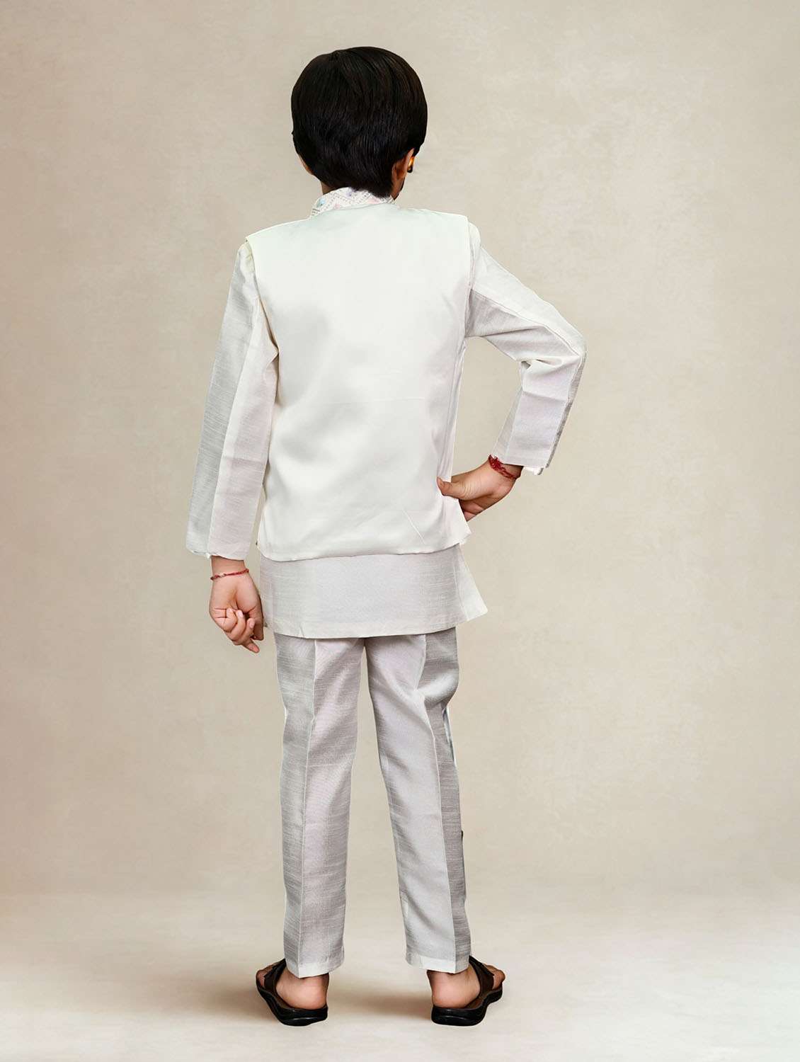 boys solid kurta and pyjama with embroidered nehru jacket - 22033576 - Standard Image - 4