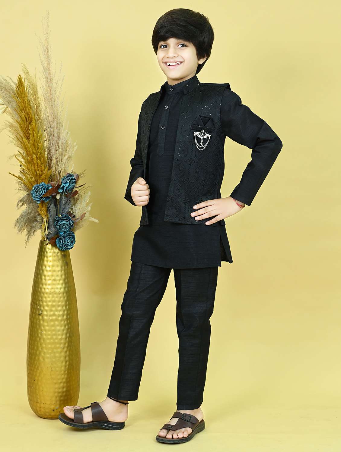 boys solid kurta and pyjama with embroidered nehru jacket  - 22033577 -  Standard Image - 1