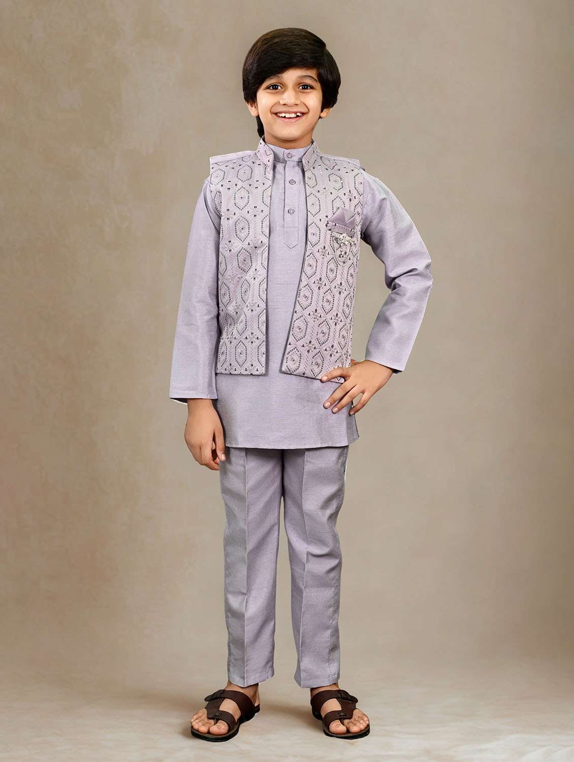 boys solid kurta and pyjama with embroidered nehru jacket 