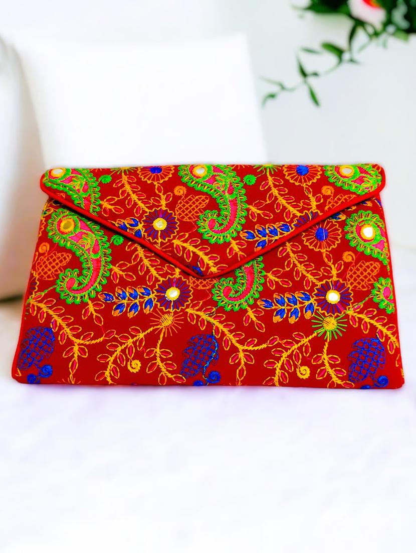 red embroidered velvet ethnic clutch with flap - 22033584 - Zoom Image - 0