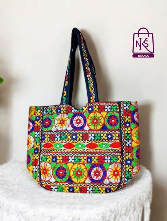 women floral embroidered tote bag - 22033624 -  Standard Image - 1