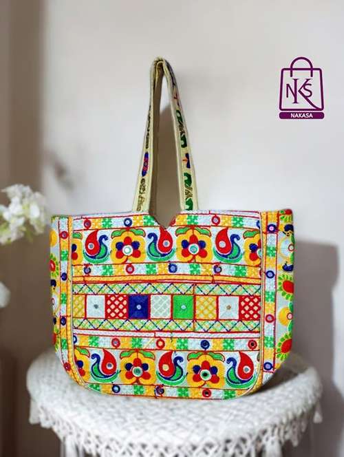 women floral embroidered tote bag - 22033625 -  Standard Image - 0