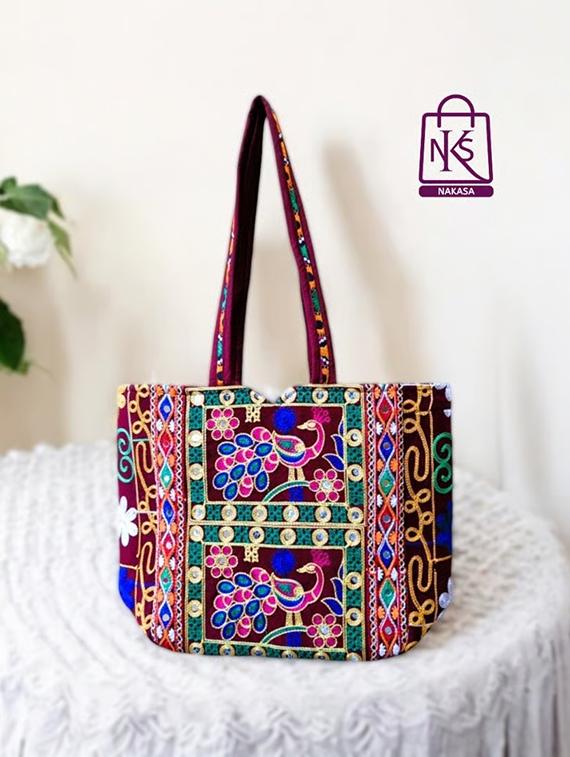 women embroidered tote bag - 22033637 -  Standard Image - 1