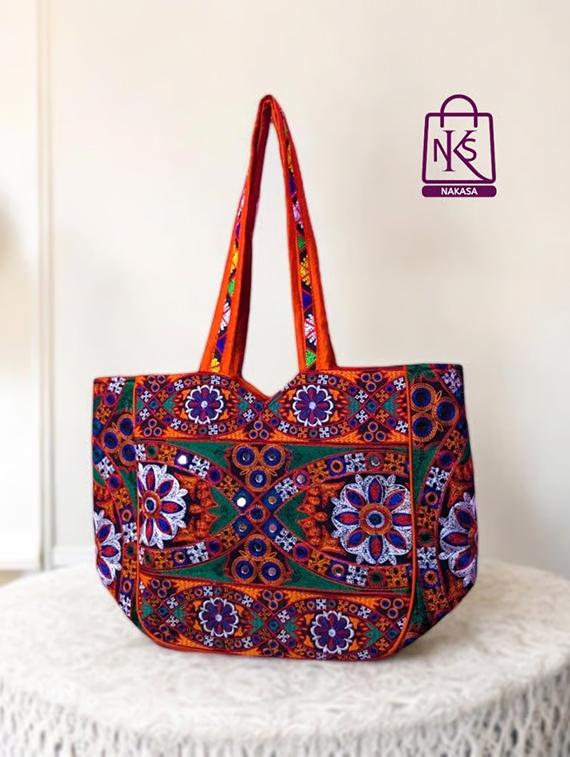 women embroidered tote bag - 22033641 -  Standard Image - 1