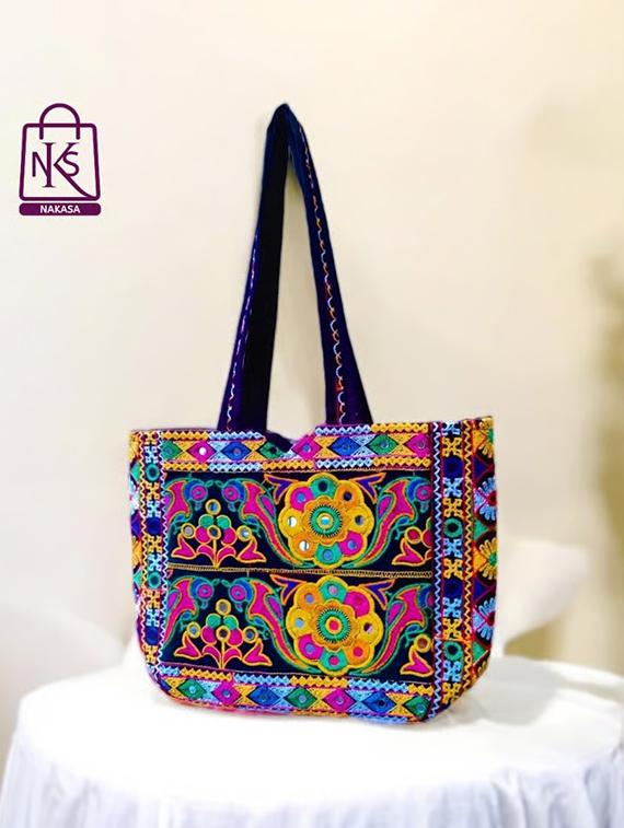 women embroidered tote bag - 22033644 - Standard Image - 1