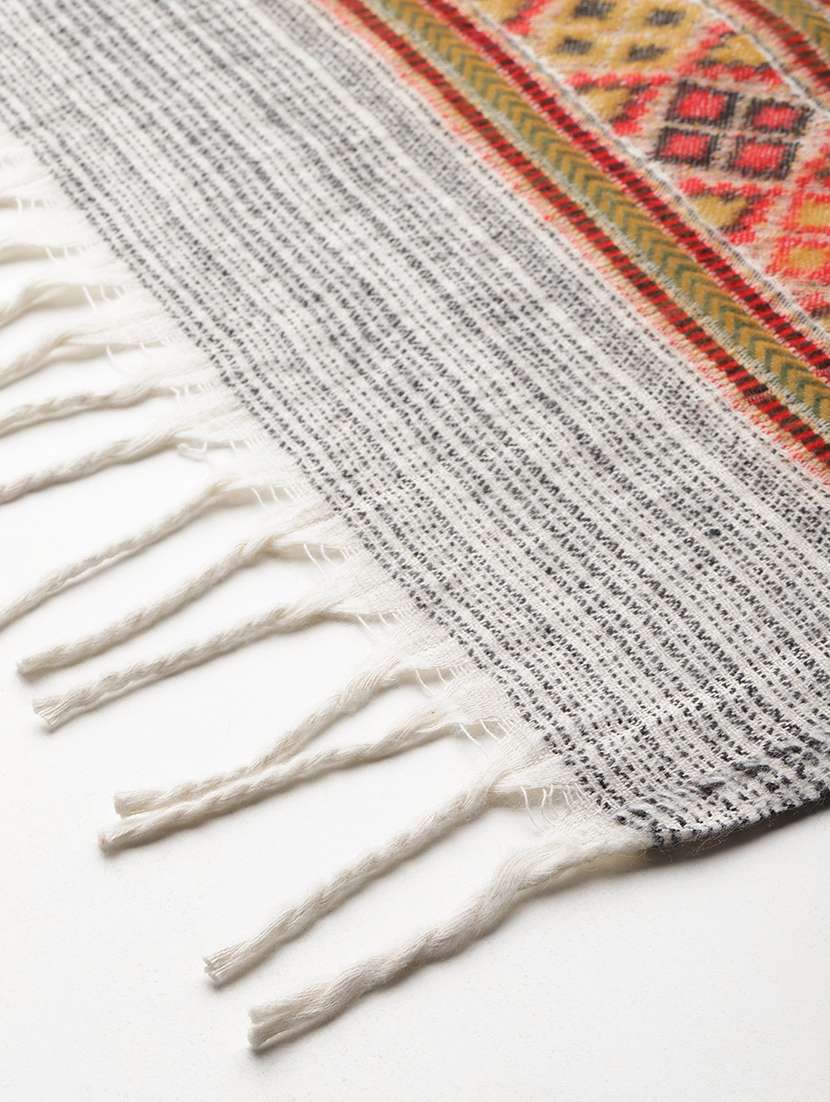 women self design reversible shawl - 22033710 -  Standard Image - 4