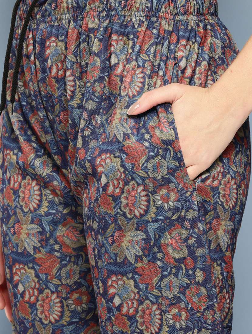 women self design long sleeve kurta pant with dupatta set - 22033762 -  Standard Image - 4