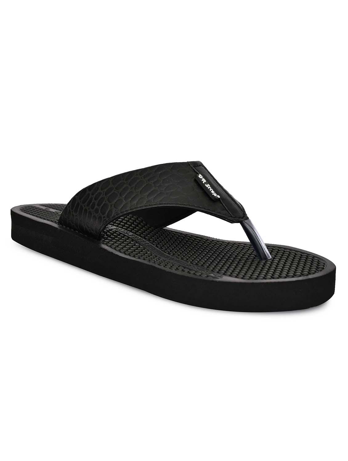 men black solid slip on slipper - 22033978 - Standard Image - 4