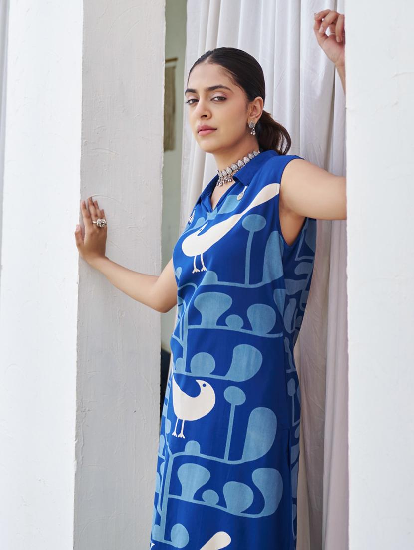 women printed sleeveless kurta and palazzo set - 22034603 - Standard Image - 1