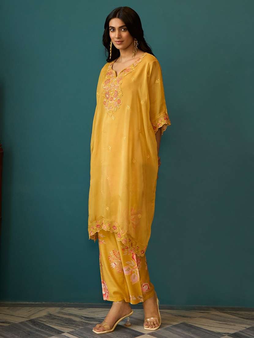 women embroidered kimono sleeve ethnic co-ord set - 22034618 -  Standard Image - 1