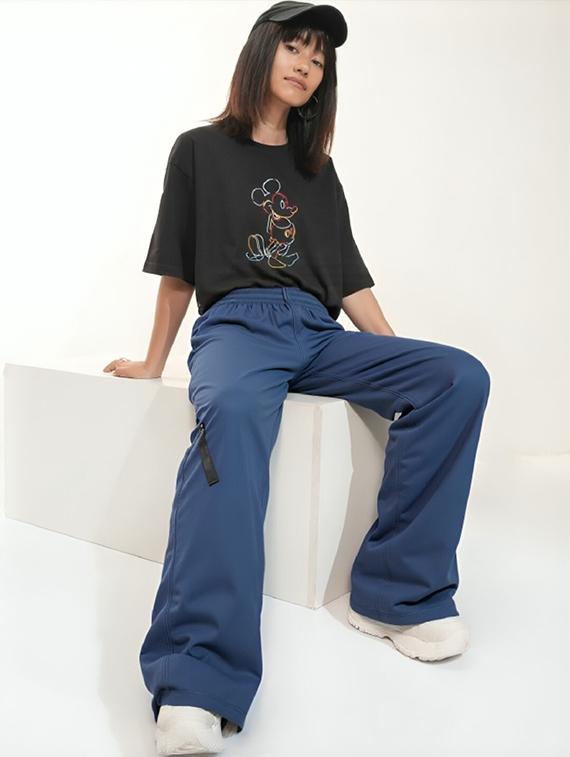 women solid mid rise parachute pants - 22035186 - Standard Image - 1