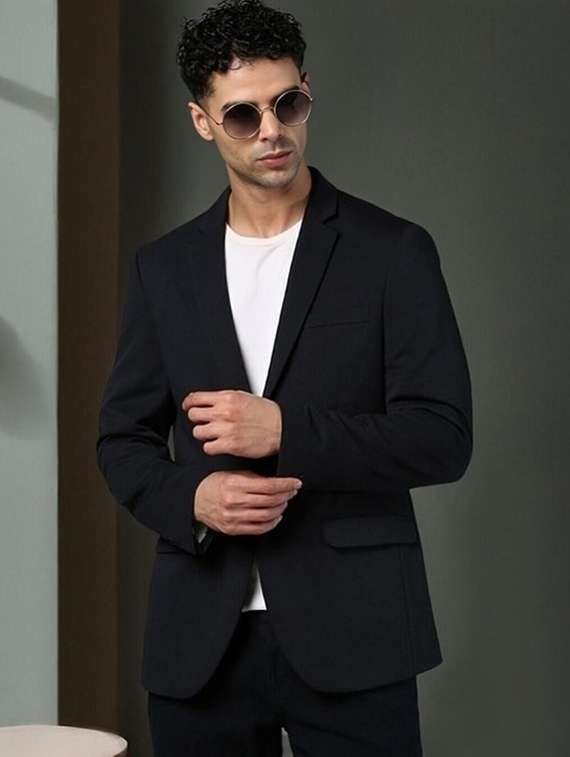 men black solid long sleeve single breasted blazer