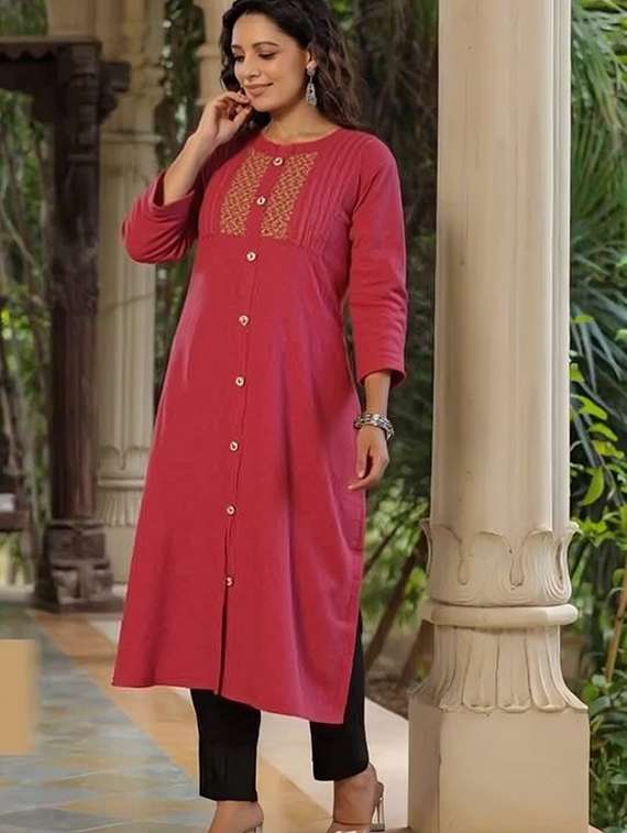 women solid three quarter sleeve straight kurta - 22035233 - Standard Image - 1