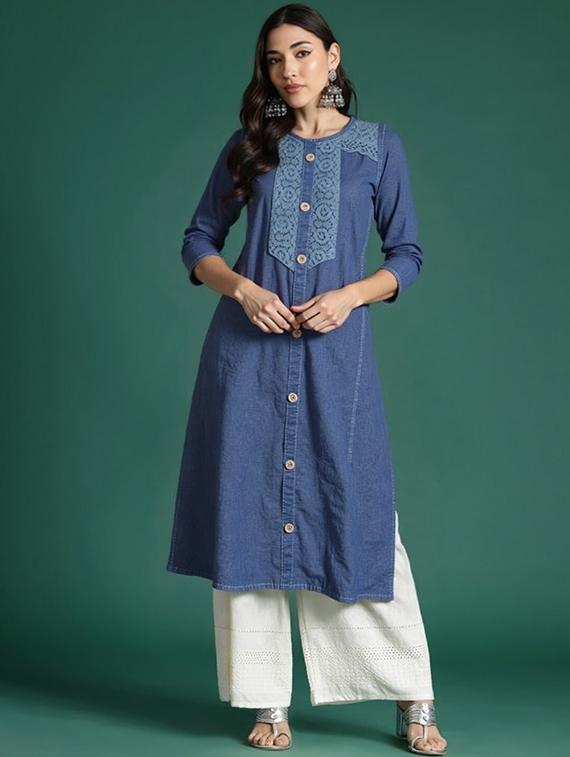 women solid three quarter sleeve straight kurta - 22035274 - Zoom Image - 0