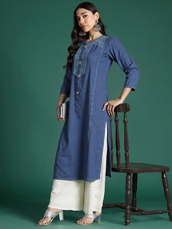 women solid three quarter sleeve straight kurta - 22035274 - Standard Image - 1