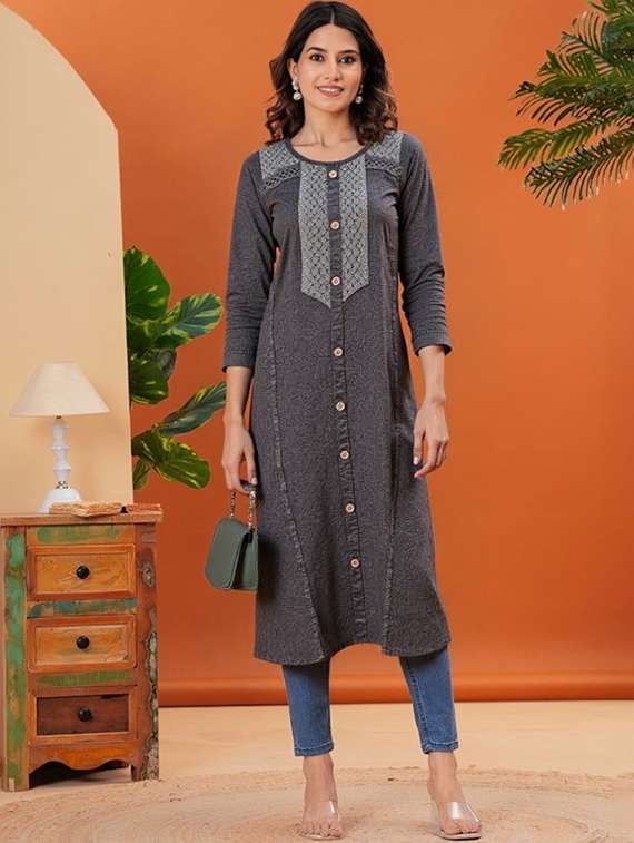 women solid three quarter sleeve straight kurta