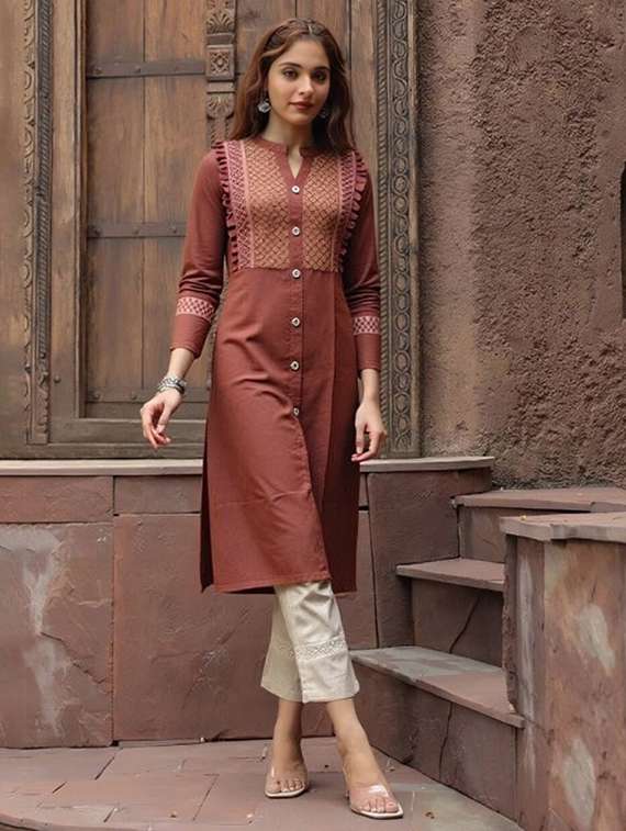 women solid three quarter sleeve straight kurta