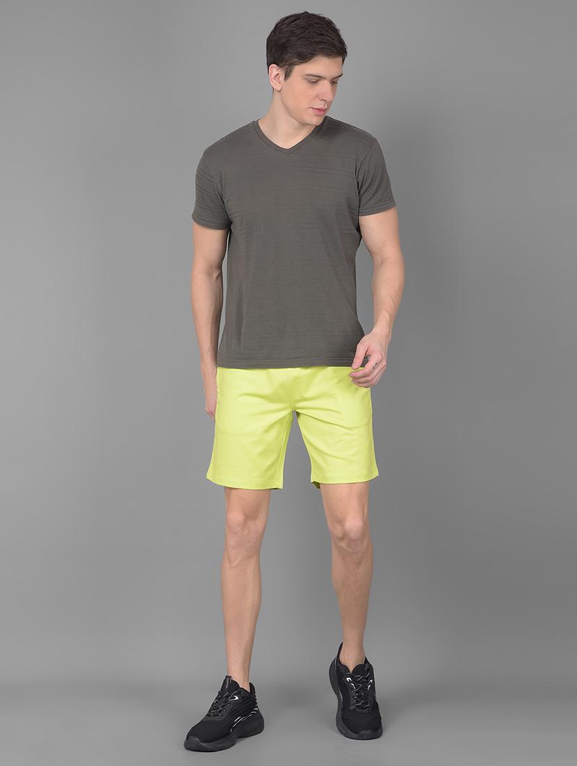 men tapered mid rise regular fit shorts - 22035407 - Standard Image - 4