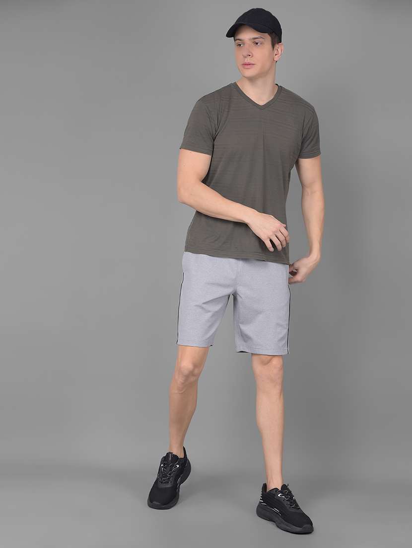 men solid mid rise regular fit shorts - 22035414 -  Standard Image - 4