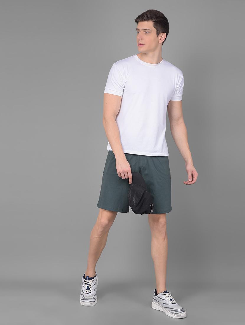 men solid mid rise regular fit shorts - 22035416 - Standard Image - 4