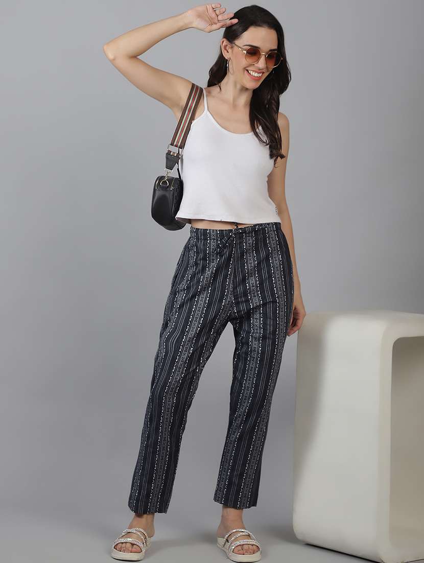 women printed mid rise straight trouser - 22035583 - Standard Image - 4