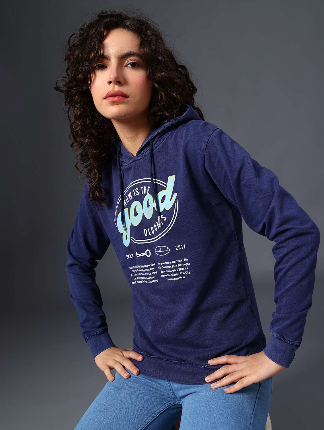 blue cotton poly blend chest print sweatshirt