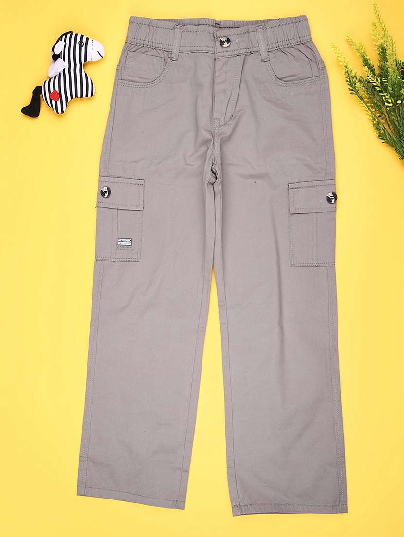 boys solid mid rise regular fit cargo