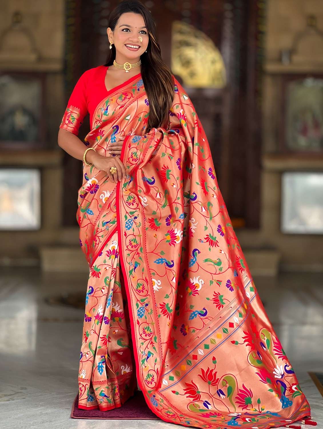 women self design banarasi saree with blouse