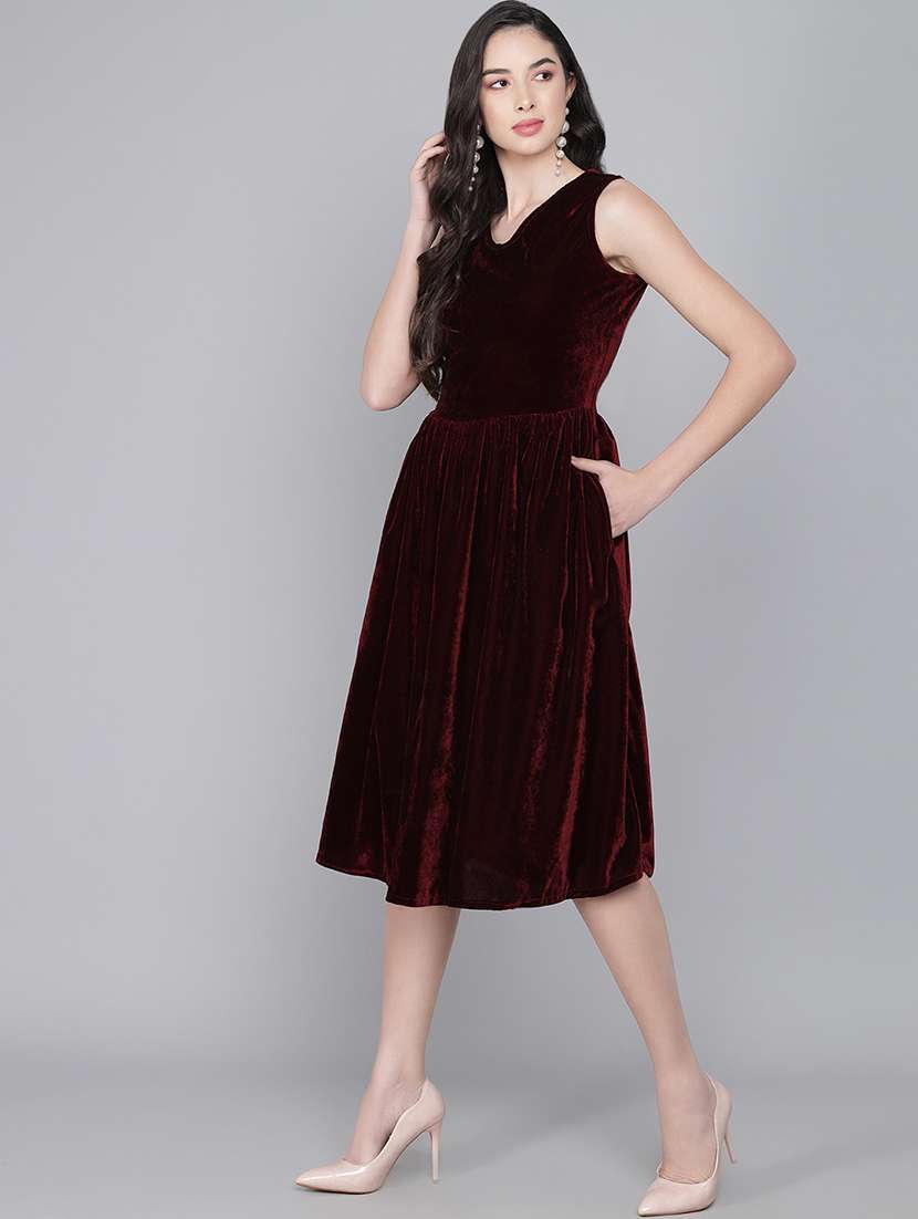 women solid sleeveless velvet fit & flare dress - 22036909 -  Standard Image - 1