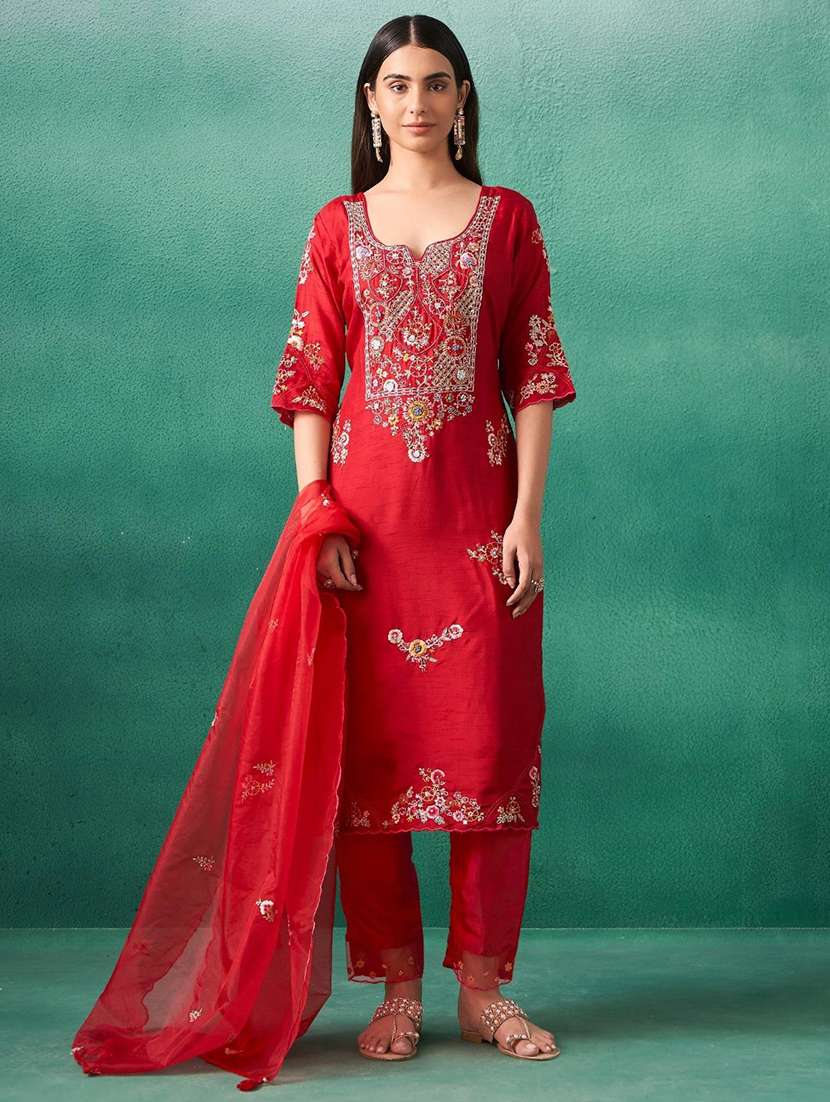 Women Embroidered Kurta And Pant With Dupatta 