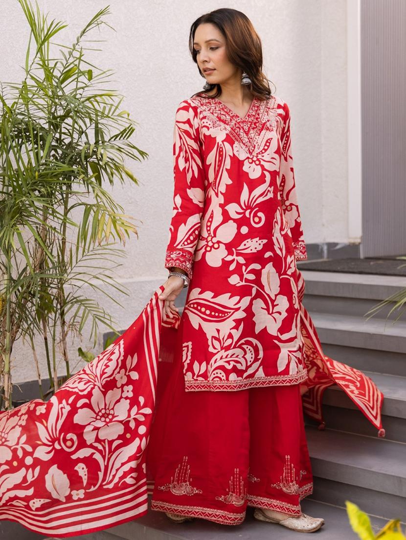 women printed kurta and sharara with dupatta - 22037008 - Standard Image - 1